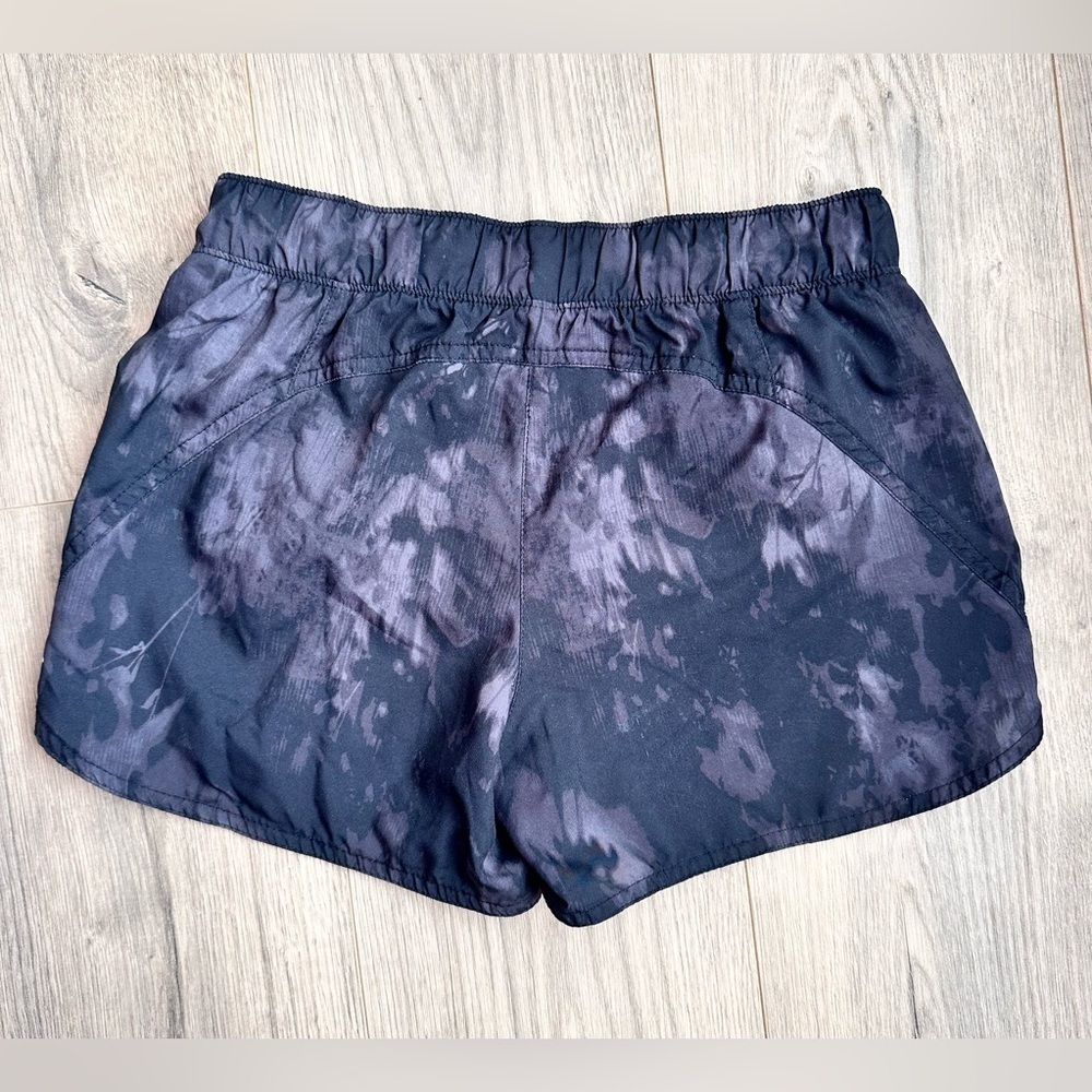 Xl old navy active girls black burn out tie dye running athletic shorts - Picture 2 of 5